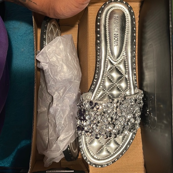 Sandals - Picture 2 of 3